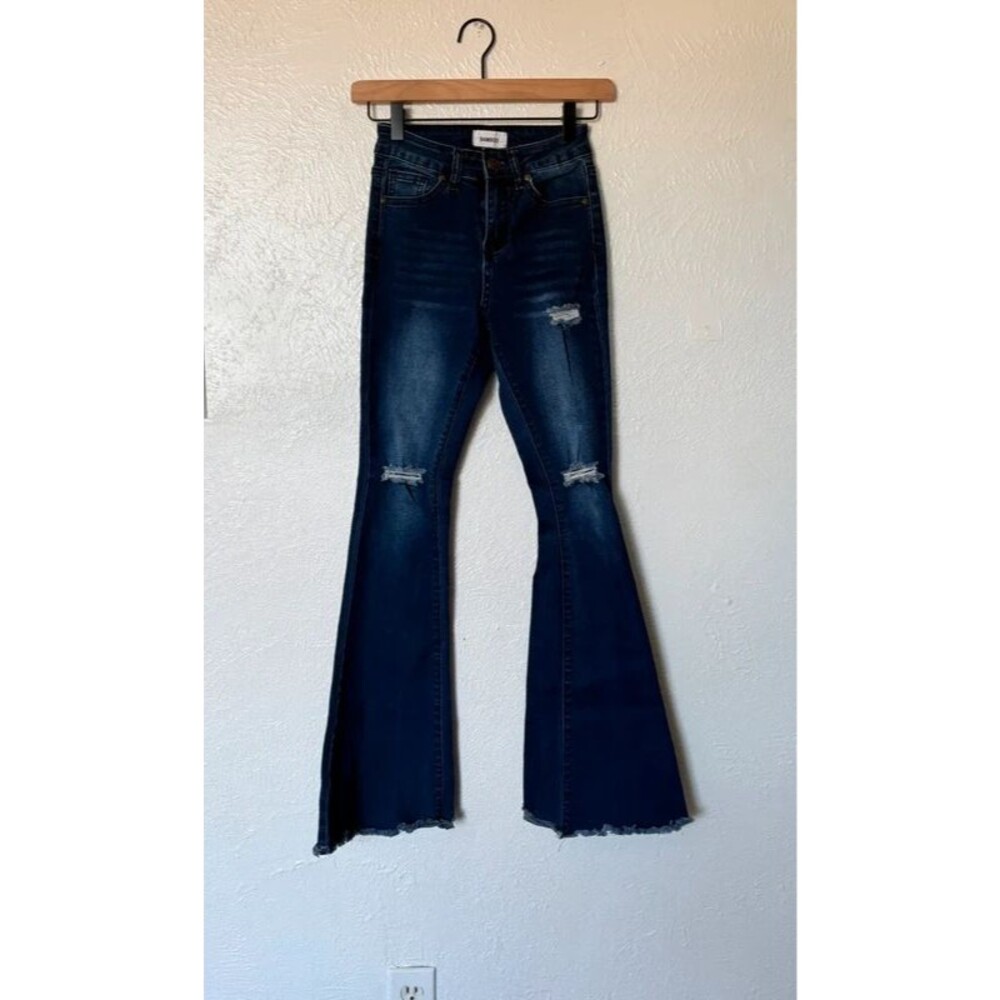 Bamboo women’s stretch distressed high-Rise flare blue jeans size 00